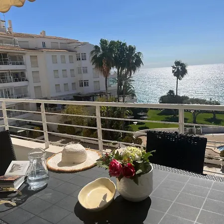 Beautiful With Private Access To The Sea Apartamento
